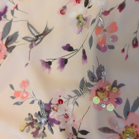 3/$20 Express Sequin Floral Tank Top - Picture 4 of 4